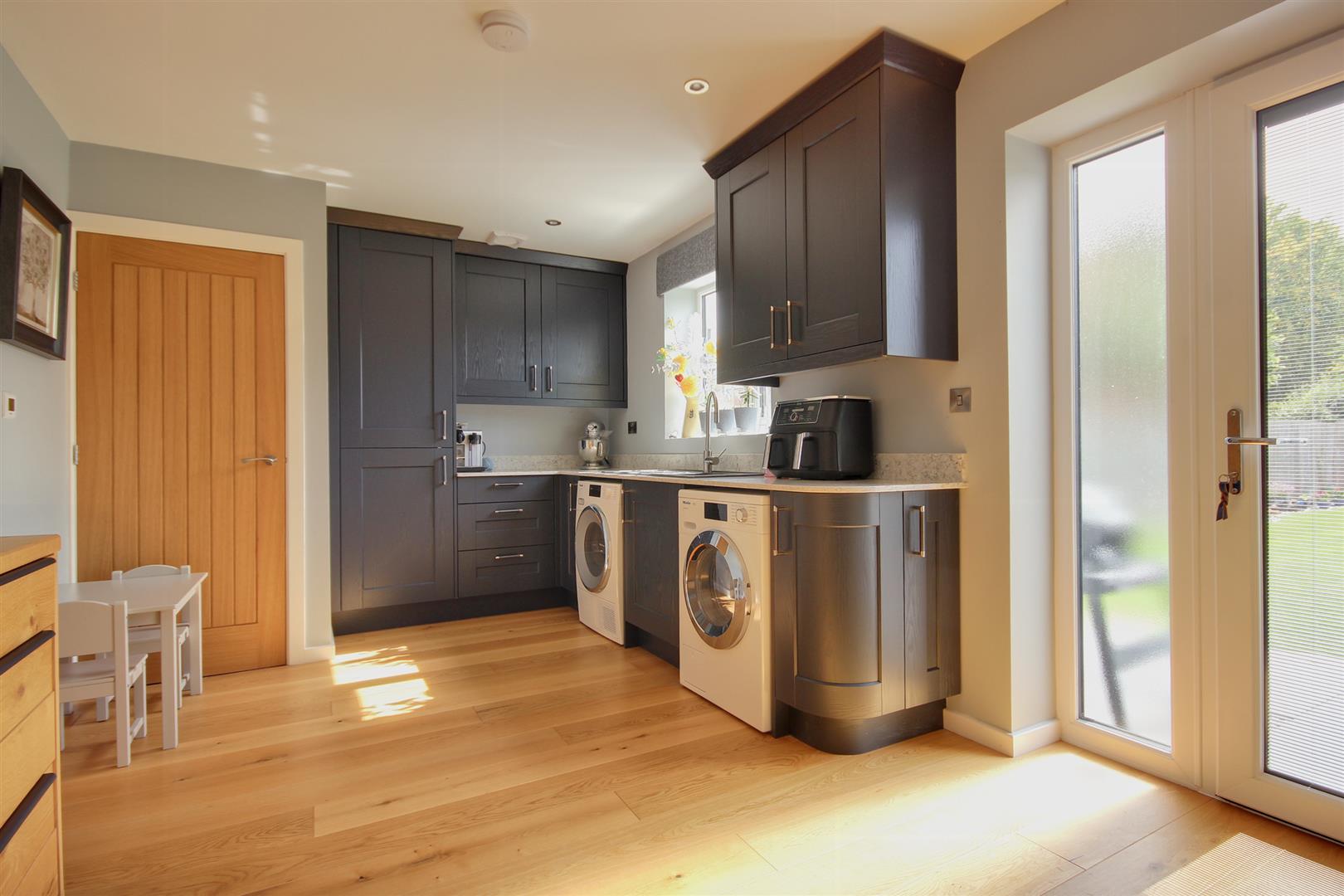 Barney Close, Tickton